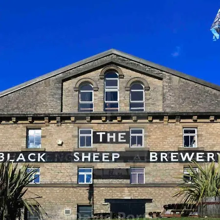 Apartment Brewers Den